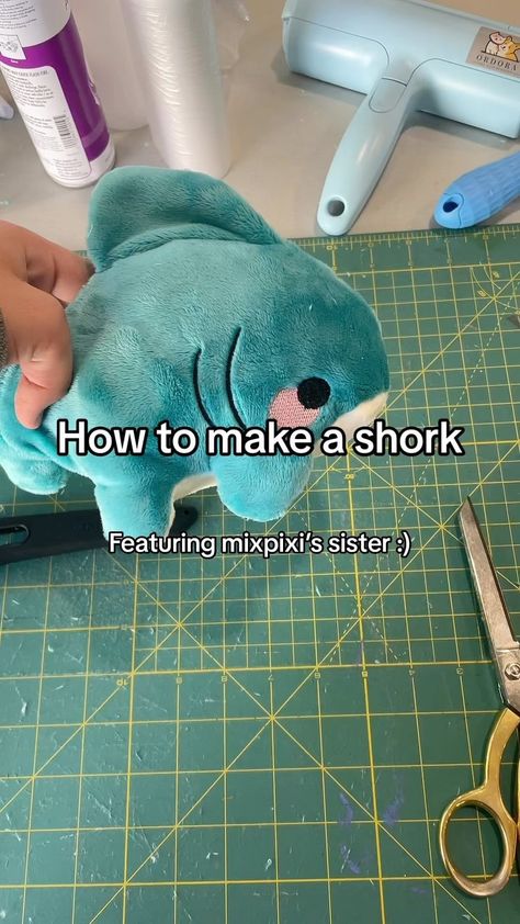 Mixpixi | We’ve been busy making shorks for our November 1st drop! Big thanks to @allieschein for helping me out. #plush #plushies #art #artwork… | Instagram Plush Sewing Tips, Easy Sewing Projects Animals, How To Make Your Own Stuffed Animal, Sewing Patterns Stuffies, Cute Plushies Pattern, Easy Cat Sewing Pattern, Diy Sew Stuffed Animals, Sewing Patterns Cute Animals, Tbh Creature Sewing Pattern