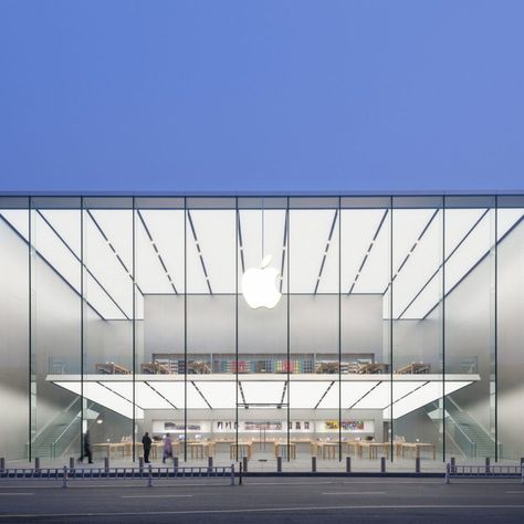 Apple Westlake, China Apple Store Design Interiors, Apple Store Interior, Apple Store Design, Apple Office, Store Architecture, Apple Shop, Commercial And Office Architecture, Traditional Japanese House, Foster Partners