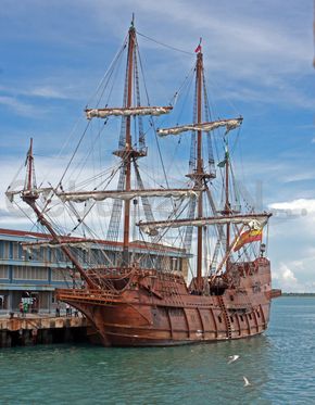 Spanish Galleons | Spanish galleon docks in Cebu port | Cebu Daily News Galleon Ship, Spanish Empire, Spanish Galleon, Old Sailing Ships, Ship Of The Line, Vintage Boats, Sailing Vessel, Ship Drawing, Cebu City