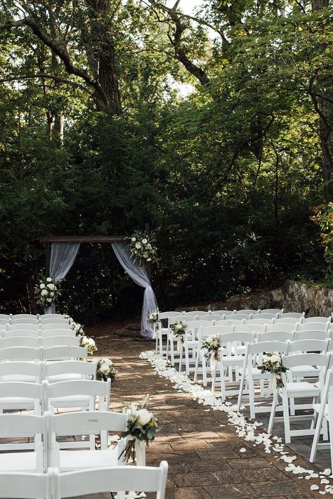 Chair Ceremony Decorations, Aisle Set Up Wedding, White Rose Wedding Aisle Decor, Wedding Aisle With Petals, Aisle Seating Wedding, Aisle Lined With Petals, Wedding Aisle Simple Decor, Wedding Outdoor Ceremony Aisle, Rose Petal Lined Wedding Aisle