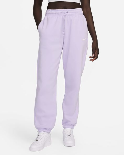 Nike Sportswear Phoenix Fleece Women's High-Waisted Oversized Sweatpants. Nike.com Nike Sweatpants Women, Nike Sweatpants Outfit, Nike Sportswear Phoenix Fleece, Sweatpants Nike, Oversized Sweatpants, Sweatpants Women, Luxury Loungewear, Sweatpants Outfit, Women's Sportswear