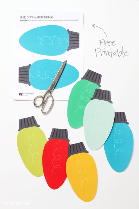 Free Printable Christmas Lights Garland. Print out this cute garland and use it this holiday season. So easy! Printable Christmas Lights, Cute Garland, Christmas Door Decorating Contest, Christmas Classroom Door, Christmas Lights Garland, Diy Christmas Lights, Door Decorating Contest, Hanging Christmas Lights, Christmas Light Bulbs