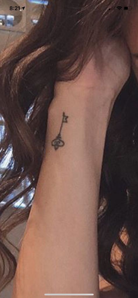 Key Tattoo Aesthetic, Key Tattoo Wrist, Key Tattoo Behind Ear, Dainty Key Tattoo, Small Key Tattoos For Women, Key Tattoos For Women, Side Of Wrist Tattoo, Side Wrist Tattoo, Small Key Tattoos