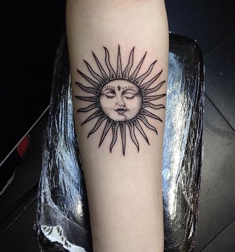 emily alice johnson tattoo Alanya, Sun And Moon Tattoos, Half Moon Tattoo, Shoulder Cap Tattoo, Moon Sun Tattoo, Couple Matching Tattoo, Sun And Moon Tattoo, Bestie Tattoo, Moon Tattoos