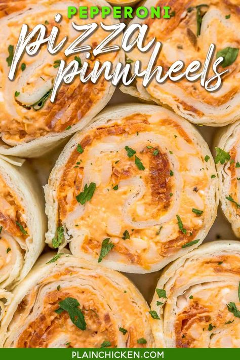 Pepperoni Pizza Pinwheels - I am ADDICTED to these sandwiches! Cream cheese, pizza sauce, mozzarella cheese, and pepperoni wrapped in a tortilla. Can use low-carb or gluten-free tortillas. You can make these ahead of time and refrigerate until ready to eat. Perfect for a quick lunch, parties, and tailgating!  #sandwich #tortilla #pizza #pepperoni Tortilla Wrap Recipes, Cream Cheese Pizza, Football Friday, Pizza Pinwheels, Tortilla Pinwheels, Pizza Pepperoni, The Boiled Egg Diet, Pinwheel Appetizers, Tortilla Rolls