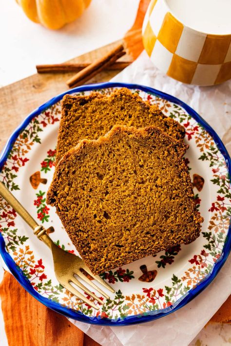 Libby’s Pumpkin Bread, Libbys Pumpkin Bread, Libbys Pumpkin, Pumpkin Bread Recipe Easy, Moist Pumpkin Bread, Italian Recipes Dessert, No Rise Bread, Homemade Pumpkin Puree, Pumpkin Bread Recipe