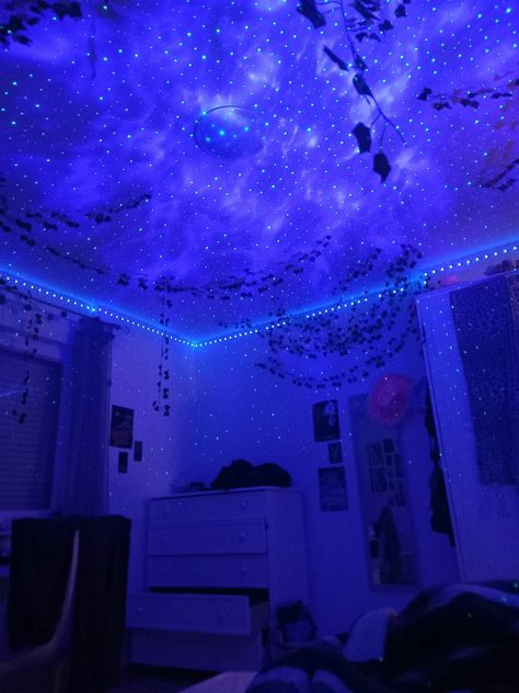 #avatarroom #pandoraroom #avatar #pandora #galaxyroom Galaxy Room Light, Room Inspo Space Theme, Planet Room Aesthetic, Galaxy Led Lights Bedroom, Pandora Avatar Room Ideas, Avatar The Way Of Water Room Ideas, Star Light Bedroom, Pandora Room Ideas, Pandora Avatar Aesthetic Room