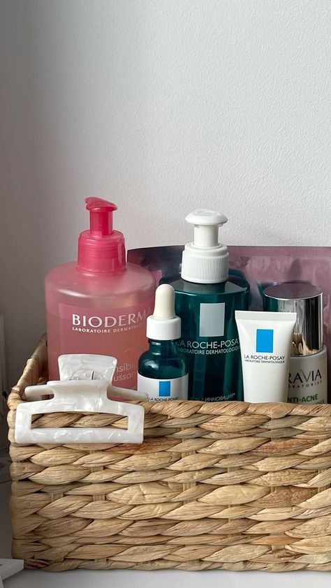 Bioderma Sensibio, Routine Skincare, Body Skin Care Routine, روتين العناية بالبشرة, 가을 패션, Just Girl Things, Makeup Skin Care, Body Skin, Body Skin Care