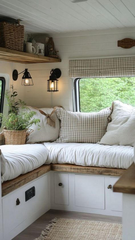 Diy Van Interior, Caravan Renovation Ideas, Casita Camper, Horse Truck, Volkswagen Bus Camper, Van Interior Ideas, Caravan Life, Caravan Living, Motorhome Interior