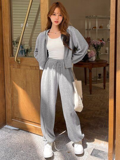 Sheinsweat Pants, Cheap Sportswear Sweats For Winter, Airport Fashion For Women, Gray Zip Up Hoodie Outfit, Grey Sweatpants Outfit Women, Sweatpants Outfit Women, Jogger Outfit, Joggers Outfit Women, Cute Sweatpants Outfit