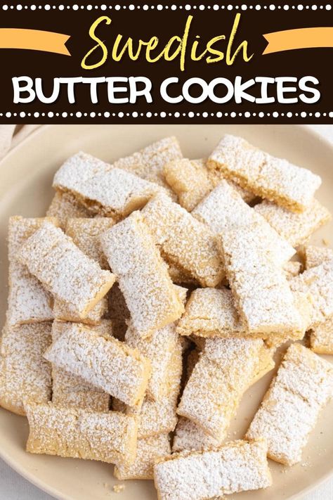 These Swedish butter cookies are so delicious and authentic! Made with butter, sugar, maple syrup, flour, baking soda, and confectioner's sugar, they're a simple and classic treat. Bakery Style Butter Cookies, Swedish Oatmeal Cookies, Swedish Dessert Recipes, Swedish Cookies Recipes, Swedish Butter Cookies Recipe, Scandinavian Pastries, Swedish Pastries, Swedish Butter Cookies, Swedish Christmas Cookies