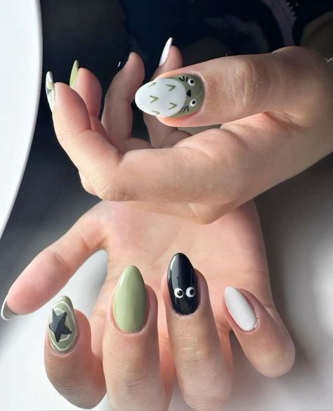 Short Studio Ghibli Nails, Studio Ghibli Nail Art Simple, Ghibli Nail Designs, Howls Moving Castle Nails Simple, Totoro Nails Studio Ghibli, Studio Ghibli Nails Simple, My Neighbor Totoro Nails, No Face Nails, Over The Garden Wall Nails