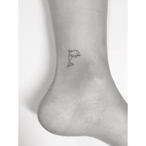 Playground Tattoo, Dolphin Tattoo, Dolphins Tattoo, Tattoos For Girls, Palm Tattoos, Special Tattoos, Meaningful Tattoos For Women, Geniale Tattoos, Temporary Tattoo Designs