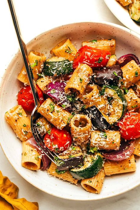 Roasted Vegetable Pasta, Healthy Pasta, Gimme Some Oven, Veggie Pasta, Roasted Vegetable, Garlic Butter Sauce, Vegetable Pasta, Vegetarian Pasta, Tomato Pasta