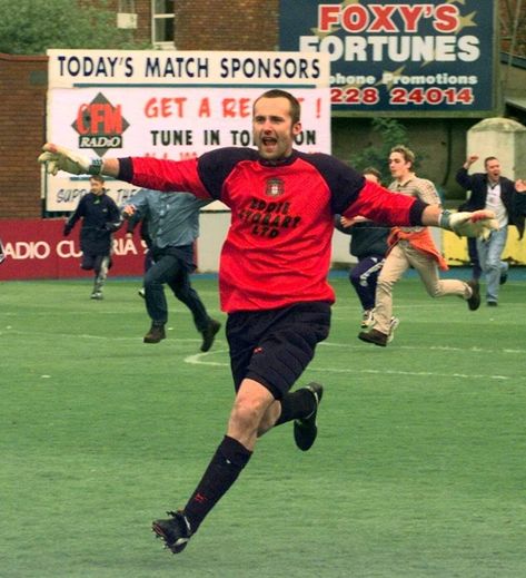 On-loan 'keeper Jimmy Glass scores a last minute winner in the final match of the season to keep Carlisle United in the Football League, 1999; stranger than fiction Carlisle United, Stranger Than Fiction, Leeds United, Carlisle, Football League, Last Minute, The Globe, Inspirational Quotes, The Unit