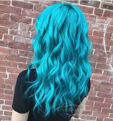 Colorist Hair Stylist Beverly on Instagram   ldquo When life gives you PULPRIOT   create Mermaids               pulpriot  pulpriothair  mermadians  fantasyhair  behindthechair  modernsalon hellip  rdquo Hair Color Teal, Turquoise Blue Hair, Turquoise Hair Color, Teal Hair Color, Teal Hair, Turquoise Hair, Hair Color Crazy, Fantasy Hair, Trendy Hair Color