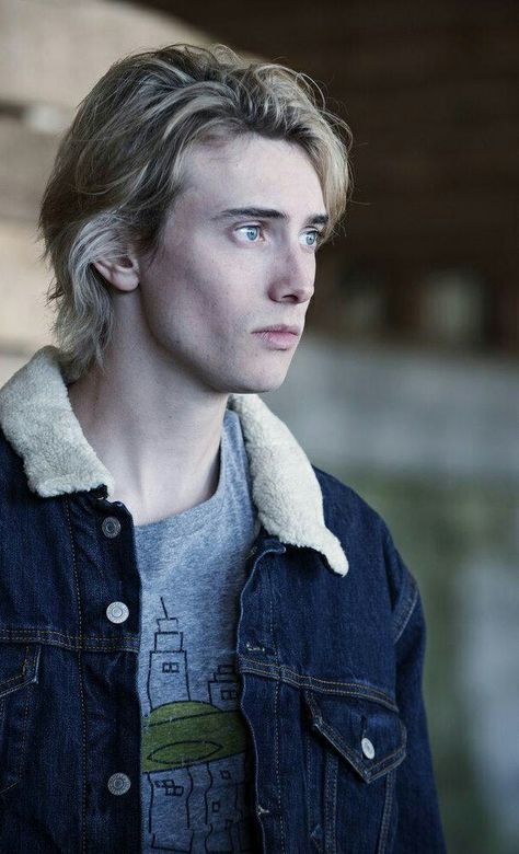 James Paxton as Lukas Waldenbeck in Eyewitness