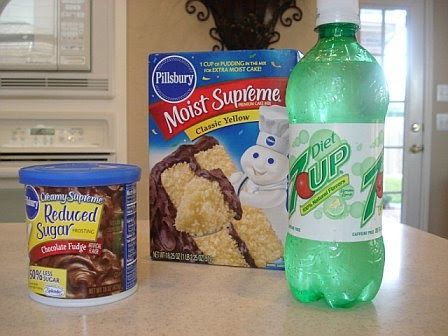 Diet Soda Cake, Sprite Cake, Soda Cupcakes, Weight Watchers Cake, Diet Sprite, 2 Ingredient Cakes, 2 Ingredient Desserts, Soda Cake, Diet Soda