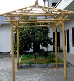 Pyramid Bamboo Pergolas Terraced Patio Ideas, Bamboo Arbor, Beach Cottage Kitchens, Bamboo Diy, Bamboo Building, Bamboo Trellis, Bamboo Structure, Diy Canopy, Backyard Gazebo