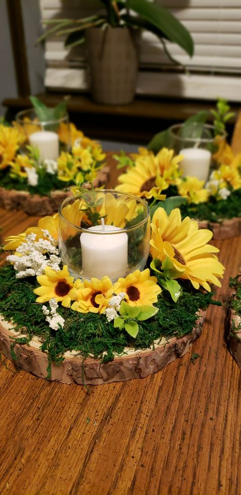 Rustic Sunflower Wedding Decor Diy, Sunflower Tea Party Table Settings, Sunflower Table Setting Ideas, Rustic Sunflower Bridal Shower Decor, Sunflower And Bee Table Decor, Easy Sunflower Centerpieces, Sunflower Quinceanera Theme Table, Sunflower Topiary Centerpiece, Sunflower Anniversary Party