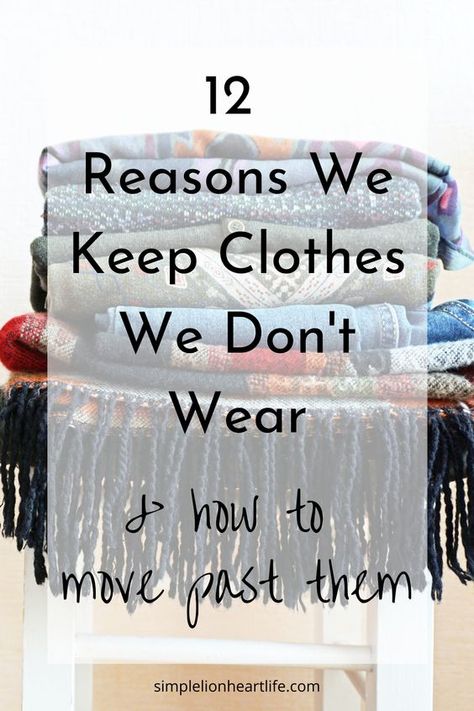 Declutter Closet, Decluttering Inspiration, Declutter Home, Clothes Closet Organization, Clothes Organization Diy, Declutter Your Life, Clutter Organization, Household Cleaning Tips, Organize Declutter