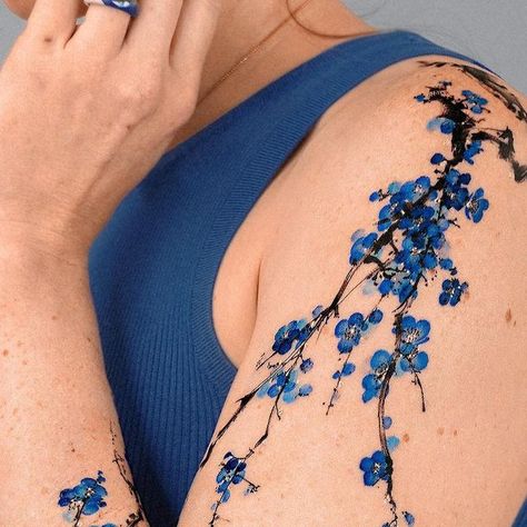 E Nal Tattoo, Blue Cherry Blossom Tattoo, Tato Neck, Blue Flowers Tattoo, Brushstroke Tattoo, Black And Blue Tattoo, Tato Naruto, Branches With Flowers, Blue Flower Tattoos