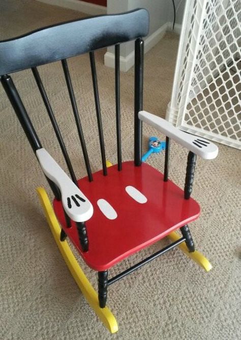 Turn a little old rocking chair into a Mickey chair with just a little bit of paint. Neat! Mickey Mouse Party Food, Mickey Mouse Nursery, Mickey Mouse Room, Mickey Mouse Bedroom, Refurbished Chairs, Old Rocking Chairs, Deco Disney, Disney Furniture, Wood Rocking Chair