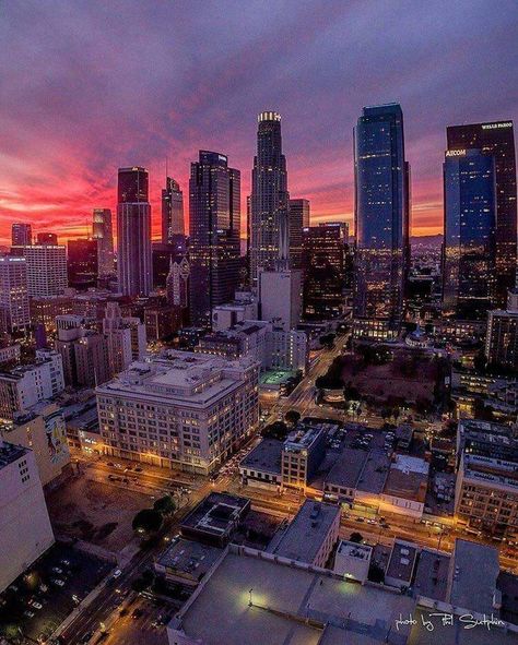 Los Angeles Nightlife, Los Angeles Cityscape, Los Angeles Aesthetic, Cityscape Wallpaper, Cali Life, Nyc Aesthetic, Los Angeles City, Urban Aesthetic, Utah Photography