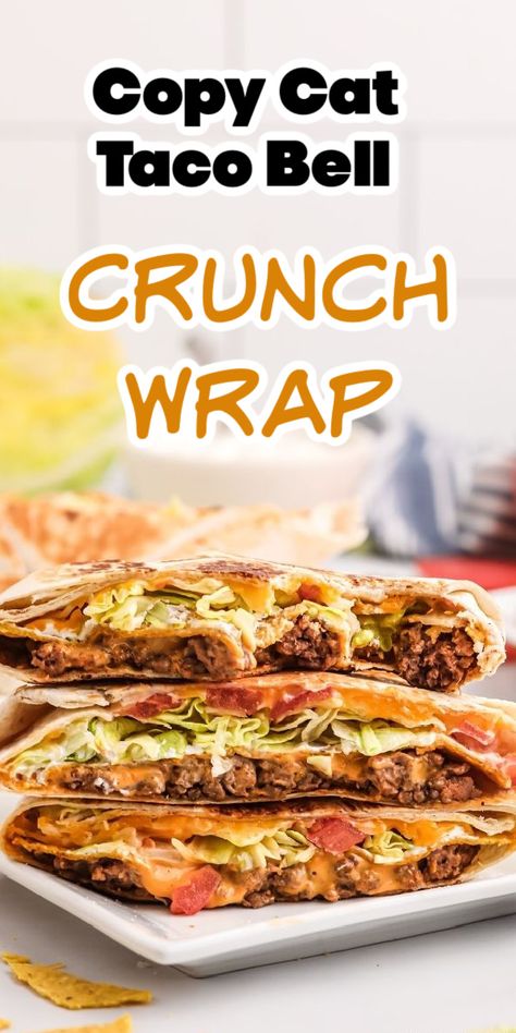 Essen, Taco Bell Crunch Wrap, Crunch Wrap Supreme Recipe, Fall Sandwiches, Tacos Dinner, Crunchwrap Recipe, Midnight Munchies, Homemade Crunchwrap, Pizza Taco