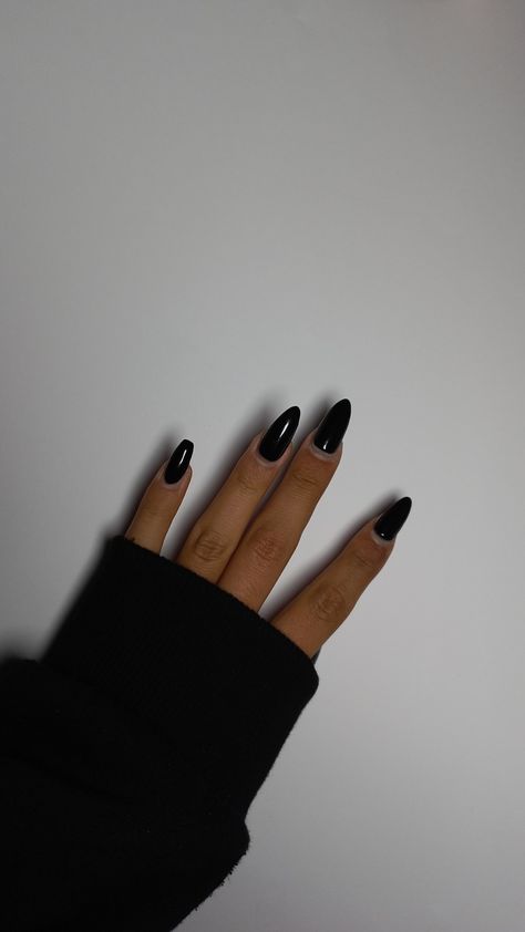 #nailart #black #simple Black Nails No Acrylic, Basic Nails Black, Black Nail Minimal, Black Simple Nails Almond, Black Nails Plain Simple, Black Nails Oval, Black Nails Short Almond, Black Nails Plain, Black Small Almond Nails