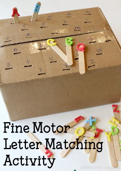 Set up a simple fine motor activity to work on letter recognition. This letter matching activity can be set up various ways depending on your child's skill level: alphabetical order, uppercase/ lowercase letter recognition, sequencing, etc! Letter Matching Preschool, Letter Matching Activities, Fine Motor Activity, Preschool Literacy, Alphabet Crafts, Teaching The Alphabet, Letter Matching, Letter Activities, Toddler Learning Activities