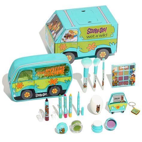 Wet n Wild Scooby Doo Makeup Collection Promises Spooky Scares for Halloween - Musings of a Muse School Swag, Scooby Snacks, Wet N Wild Makeup, Crayon Set, Dark Makeup, Makeup Box, Lip Mask, Makeup Sponge, Makeup Set