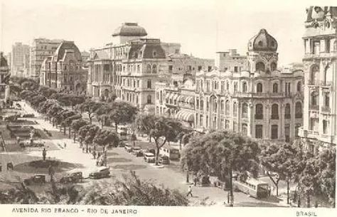 Avenida Rio Branco 1940 Rio Brazil, Vintage City, Neoclassical Architecture, Vintage Architecture, Urban Architecture, Architecture Old, Historical Photos, Old Pictures, Ecology