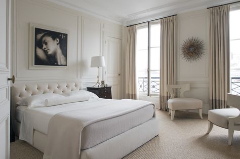 See more of Thomas Pheasant Interiors's Pied-à-terre on 1stdibs Pheasant, London Bedroom, Thomas Pheasant, Classic Bedroom, Bedroom Carpet, Luxurious Bedrooms, Guest Bedroom, 인테리어 디자인, Bedroom Apartment