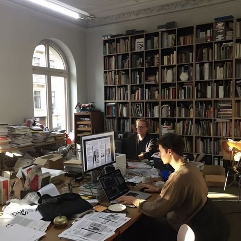 Publishing House Office, Working In Publishing Aesthetic, Book Publishing Aesthetic, Publisher Aesthetic, Work Life Aesthetic, Publishing Aesthetic, Working Aesthetic, Books About Art, Publishing Office