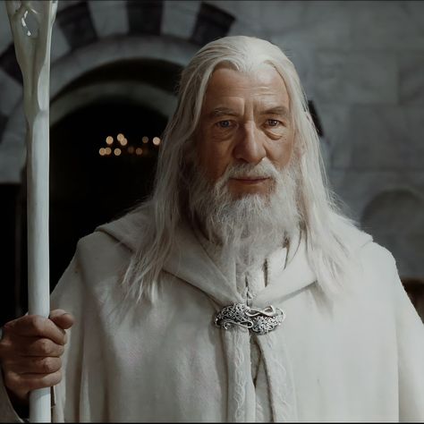 Ian Mckellen Gandalf, Gandalf The White, Merry And Pippin, Minas Tirith, Gandalf The Grey, Rain Photo, Ian Mckellen, Tauriel, Thranduil