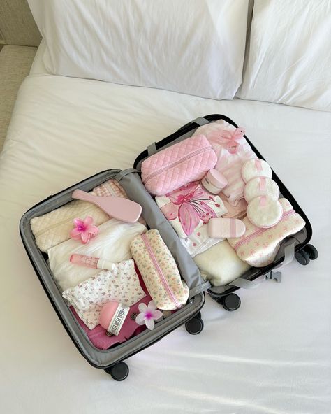 Travel essentials 🌸🎀🌺🍒🌼💖 #pinkgirl #pinkaesthetic #girly #travel #packwithme #travelwithme Suitcase Pink Aesthetic, Aesthetic Pack With Me, Pink Life Aesthetic, Travel Aesthetic Packing, Things To Pack For Vacation, Pack With Me For Vacation, Cute Girly Things, Mood Idea, Packing Aesthetic