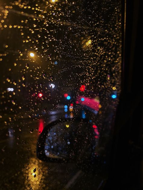 Rain Car Window Night, Triad Painting, Car Lights Aesthetic, Low Light Aesthetic, Rain In Car, Blue City Aesthetic, Dark Rain Aesthetic, Night Rain Aesthetic, Calm Core