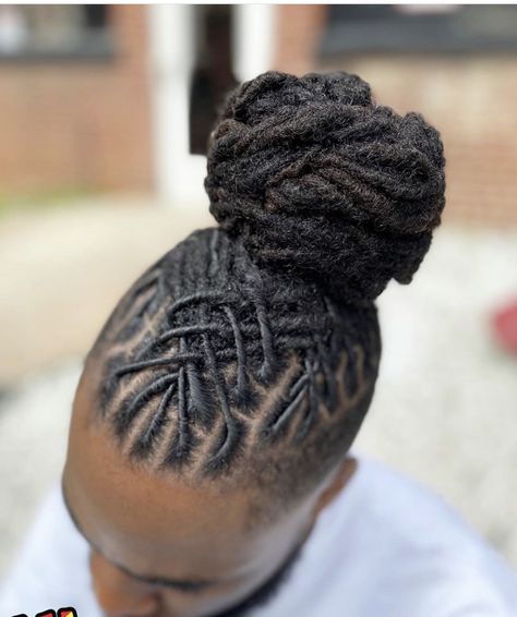 Locs Man Bun, Hairstyles With Dreads, Bun Men, Loc Buns, Start Locs, Mens Dreadlock Styles, Locs Curly, Ways To Style Your Hair, Curly Locs