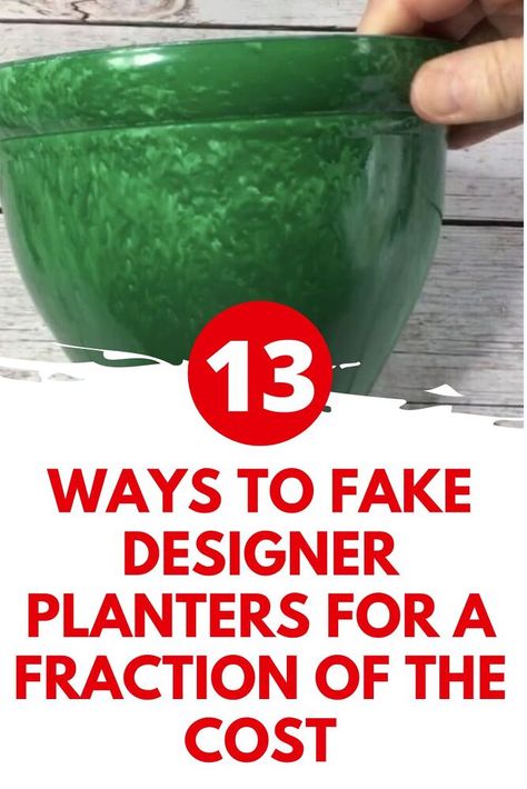 DIY Planter Makeovers Diy Planter Boxes Outdoor Cheap, Plastic Planters Makeover Ideas, Diy Big Planters Pots, Cheap Planter Ideas, Cheap Plant Pots, Yard Hacks, Planter Makeover, Cheap Planters, Designer Planters