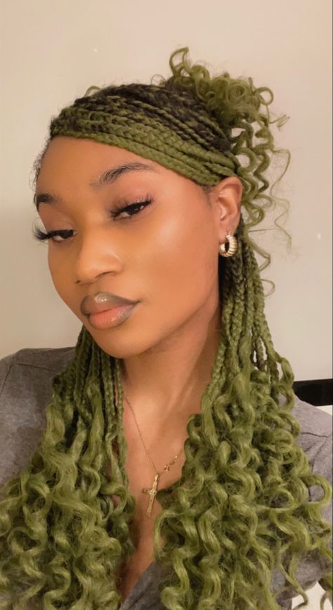 Black girl with green braids in half up half down hair style Braid Types, Easy Braids For Beginners, Braid Colors, Braids For Beginners, Dutch Braid Crown, Braid Crown, Future Hairstyles, Haircut Design, Box Braids Hairstyles For Black Women