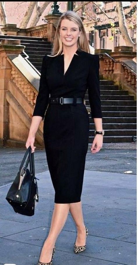 #FashionInspiration #StyleGoals #TrendyLooks #FashionistaFaves #OOTD #FashionForward #InstaFashion #FashionAddict #FashionObsessed #FashionGoals Timeless Dresses Classy, Looks Kate Middleton, Womens Business, Cool Outfit Ideas, Executive Woman, Corporate Dress, Business Attire Women, Corporate Attire, Cool Outfit