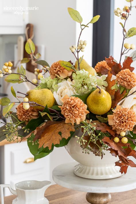 A Faux Autumn Floral Arrangement with Pears Thanksgiving Floral Arrangements, Deco Fruit, Thanksgiving Floral, Flowers And Fruit, Tafel Decor, Fall Flower Arrangements, Fall Floral Arrangements, Fall Arrangements, Floral Arrangements Diy