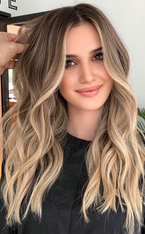 Baylage Hair, Beige Blonde Hair, Ombre Hair Blonde, Brunette Hair With Highlights, Brown Spots On Face, Spots On Face, Brown Hair Balayage, Blonde Hair Inspiration, Light Hair Color