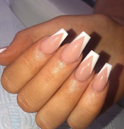 Geometric French Long Coffin French Tip Nails With Design, Square Triangle French Tip Acrylic Nails, Nails Similar To French Tip, Ballerina Nails Medium Length French Tip, French Tip Acrylic Nails Triangle, Coffin Acrylic Nails V Tip, White Diagonal Nail, French V Shape Nails, V Shape White Tip Nails