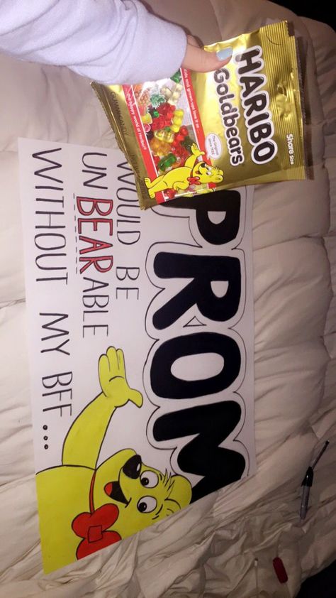 my friends favorite candy is gummy bears and we’re trying to make her boyfriend jealous so gummy bear promposal it is Bear Promposal, Boyfriend Jealous, Girl Ask Guy, Cheerleader Promposal, Sadies Proposal, Cute Hoco Proposals, Homecoming Poster Ideas, Cute Promposals, Formal Proposals