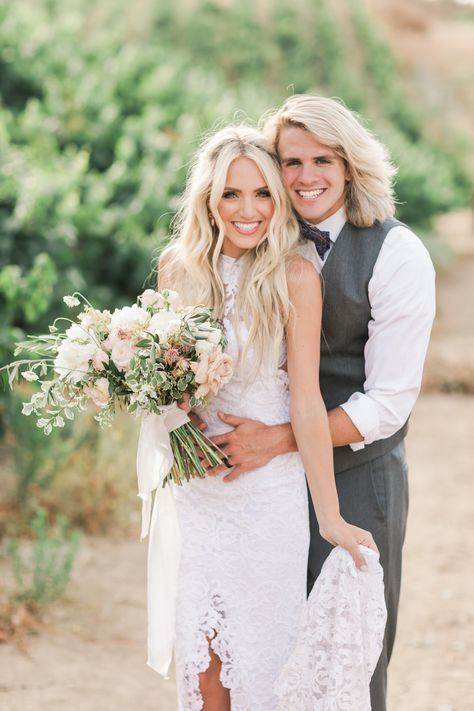 Savannah Labrant Wedding, Savannah Soutas, Savannah Labrant, Sav And Cole, Cole And Savannah, Wedding Photography Checklist, Vintage Wedding Photography, Wedding Photography Tips, Youtube Stars