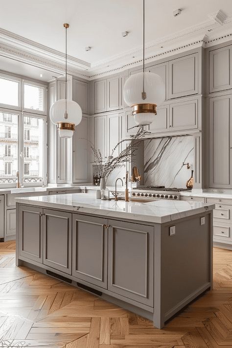 modern sleek french kitchen French Kitchen Ideas, Kitchen Classic Modern, Modern French Kitchen, Neo Classic Kitchen, French Kitchen Design, Modern Classic Kitchen, Luxurious Kitchens, Luxury Kitchen Ideas, Classical Kitchen