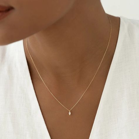 Marquise Diamond Necklace 14k Gold - Aletta | Linjer Jewelry Marquise Diamond Pendant Designs, Small Diamond Necklace Simple, Gold Necklace Aesthetic, Marquise Diamond Necklace, Simple Diamond Necklace, Small Diamond Necklace, Marquise Necklace, Minimal Gold Jewelry, Diamond Necklace Pendant