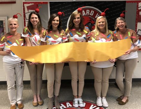 Five Easy Group Halloween Costumes for Teachers - KTeacherTiff Teacher Team Costumes, Group Halloween Costumes For Teachers, Easy Group Halloween Costumes, Teacher Halloween Costumes Group, Halloween Costumes For Teachers, Costumes For Teachers, Ice Cream Costume, School Halloween Costumes, Read Across America Week